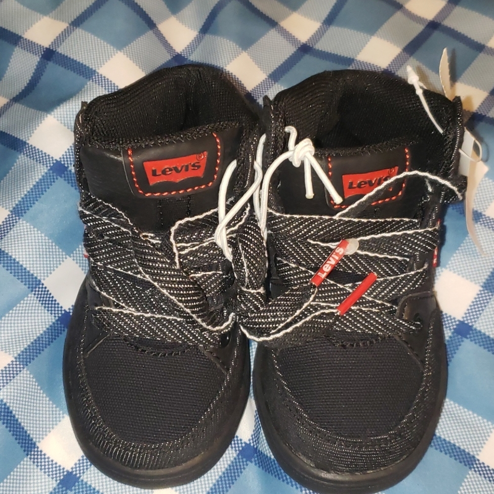 Boots - Picture 2 of 3